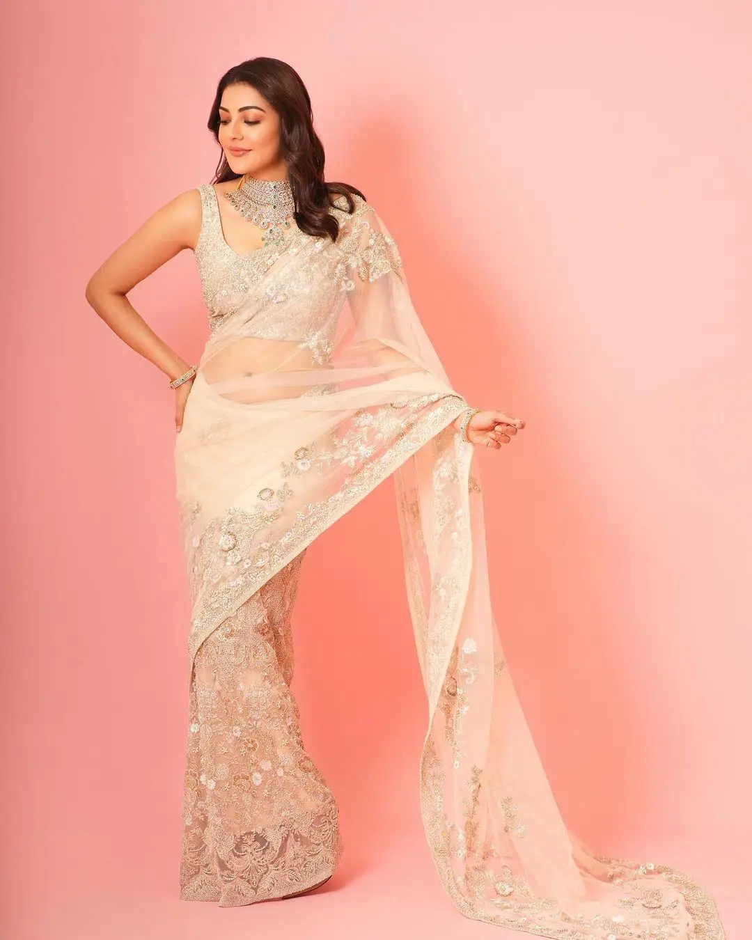 Kajal Aggarwal Stunning Looks in Saree