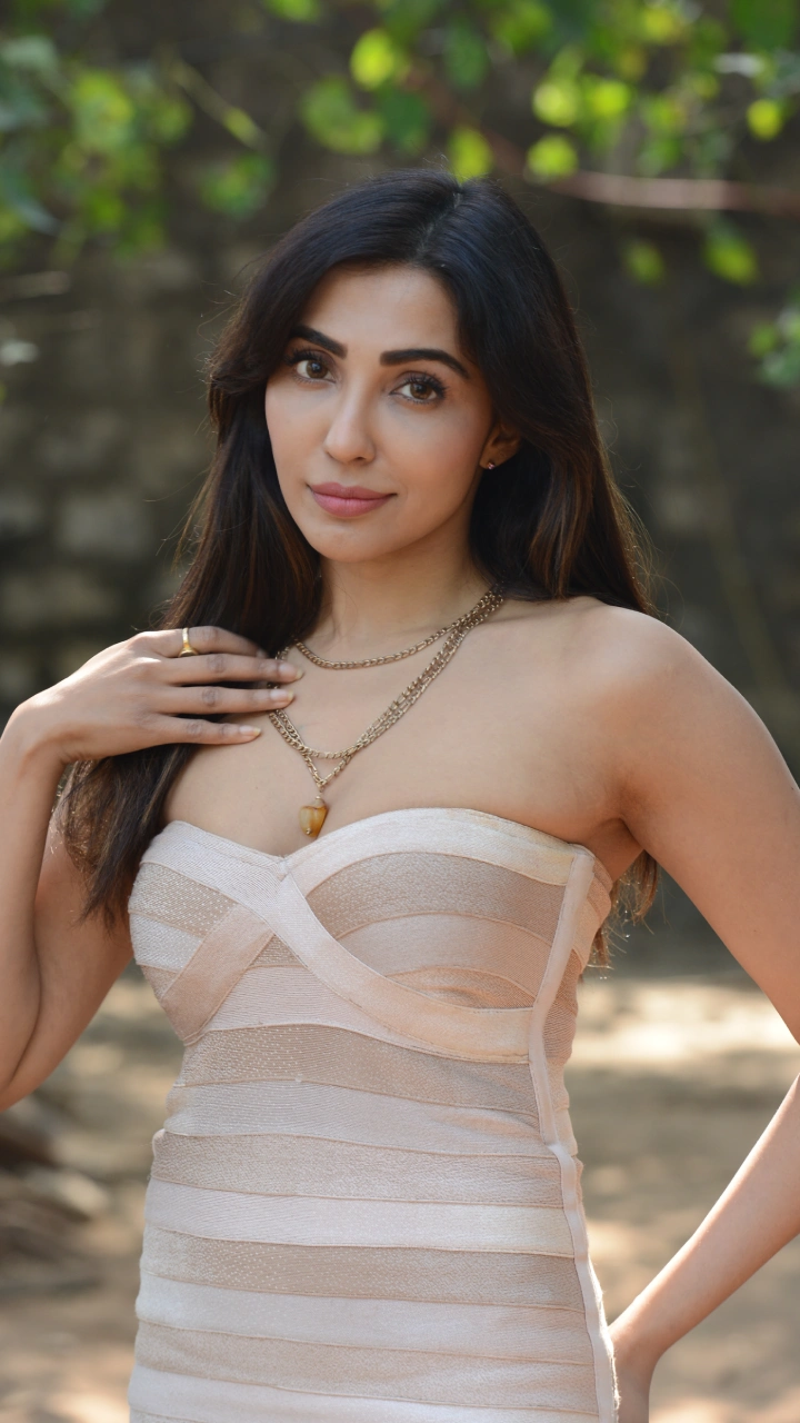 Kannada heroine Parvati Nair latest photos gone viral