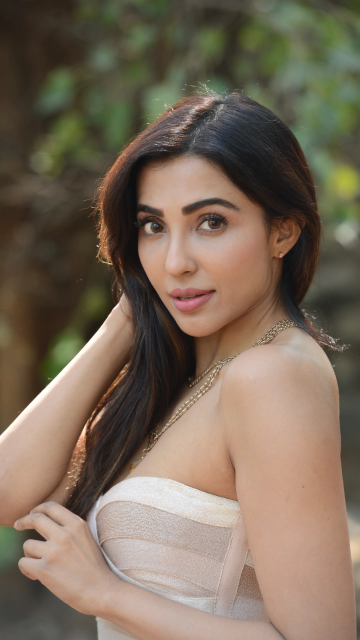 Kannada heroine Parvati Nair latest photos gone viral