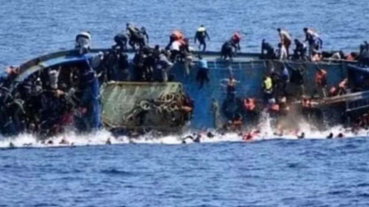 Libya : లిబియా తీరంలో పడవ మునిగి 60 మందికి పైగా వలసదారులు మృతి Libya : లిబియా తీరంలో పడవ మునిగి 60 మందికి పైగా వలసదారులు మృతి