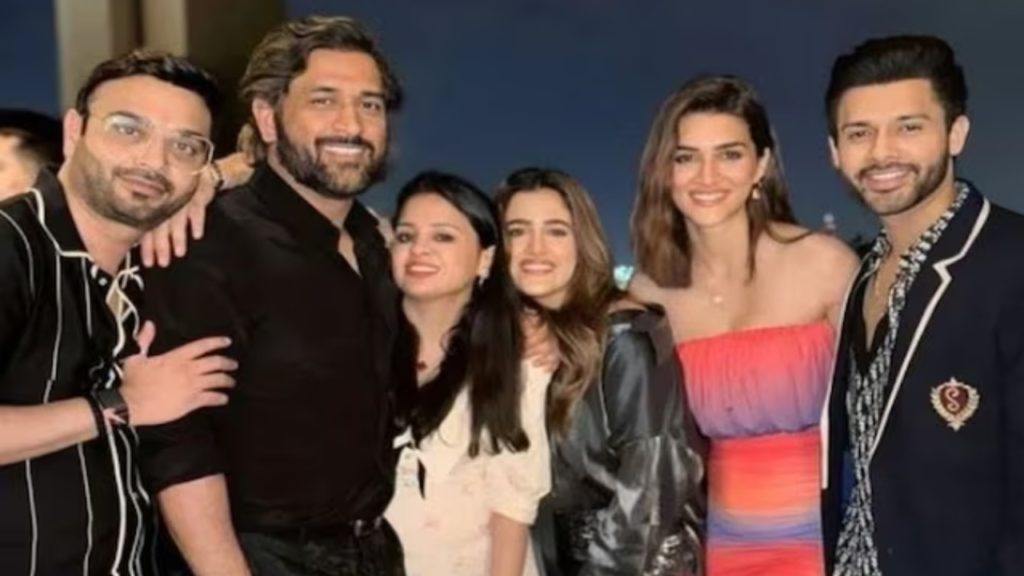 MS Dhoni Dubai Vacation Photos