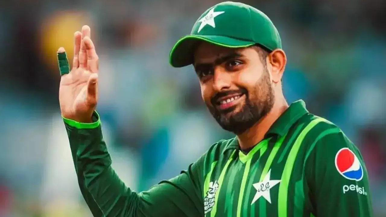 Babar Azam : ఆశగా అడిగితే.. మహిళా అభిమాని హృదయాన్ని ముక్కలు చేసిన బాబర్ ఆజాం.. వీడియో Babar Azam : ఆశగా అడిగితే.. మహిళా అభిమాని హృదయాన్ని ముక్కలు చేసిన బాబర్ ఆజాం.. వీడియో