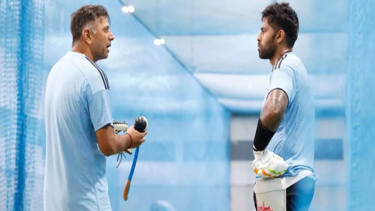 Team India : సూర్యకుమార్ యాదవ్-రాహుల్ ద్రవిడ్లకు కొత్త కష్టాలు..! ఇప్పుడేం చేస్తారో..! Team India : సూర్యకుమార్ యాదవ్-రాహుల్ ద్రవిడ్లకు కొత్త కష్టాలు..! ఇప్పుడేం చేస్తారో..!