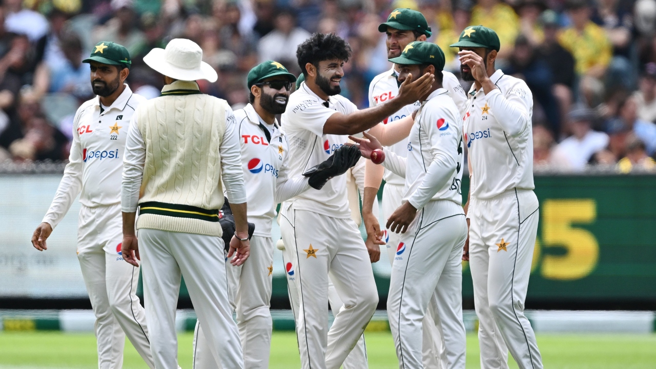 AUS vs PAK : ప్రతిష్టాత్మక గ్రౌండ్లో పాకిస్తాన్ చెత్త రికార్డు.. చరిత్రలో ఏ జట్టు కూడా.. AUS vs PAK : ప్రతిష్టాత్మక గ్రౌండ్లో పాకిస్తాన్ చెత్త రికార్డు.. చరిత్రలో ఏ జట్టు కూడా..