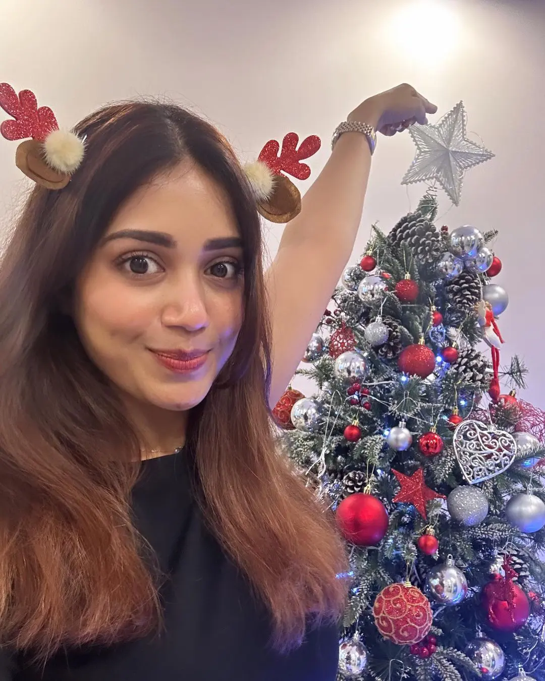 Nivetha Pethuraj Christmas Celebrations