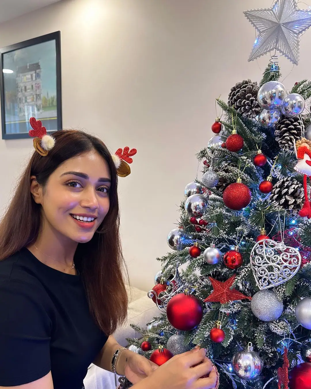 Nivetha Pethuraj Christmas Celebrations