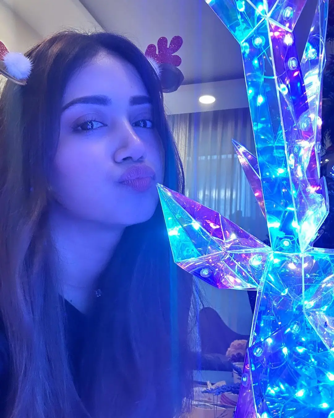 Nivetha Pethuraj Christmas Celebrations
