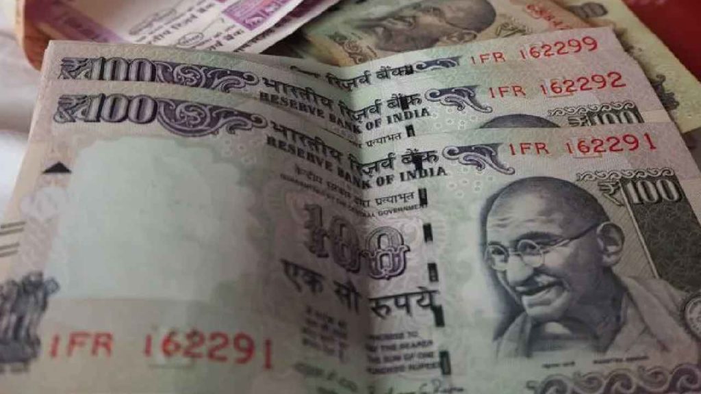 Old 100 Rupees Notes No Longer Legal Tender