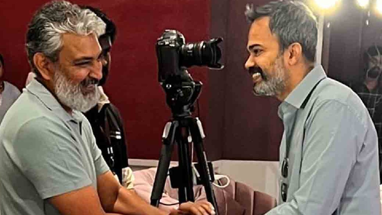 Prashanth Neel – Rajamouli : రాజమౌళిని మోసం చేసిన ప్రశాంత్ నీల్.. సలార్లో ఆ సీన్.. Prashanth Neel – Rajamouli : రాజమౌళిని మోసం చేసిన ప్రశాంత్ నీల్.. సలార్లో ఆ సీన్..
