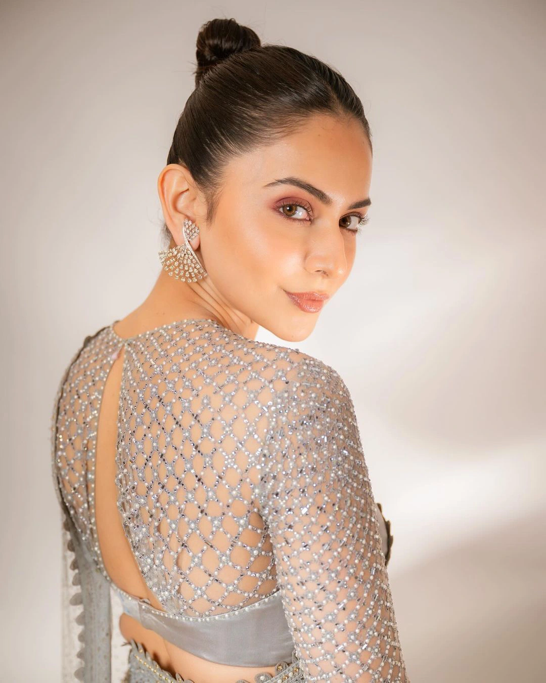 Rakul Preet Singh Shares Her Latest Saree Photos In Instagram