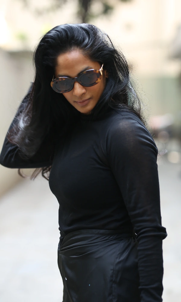 Salaar actress Sriya Reddy latest photos in stylish outfits