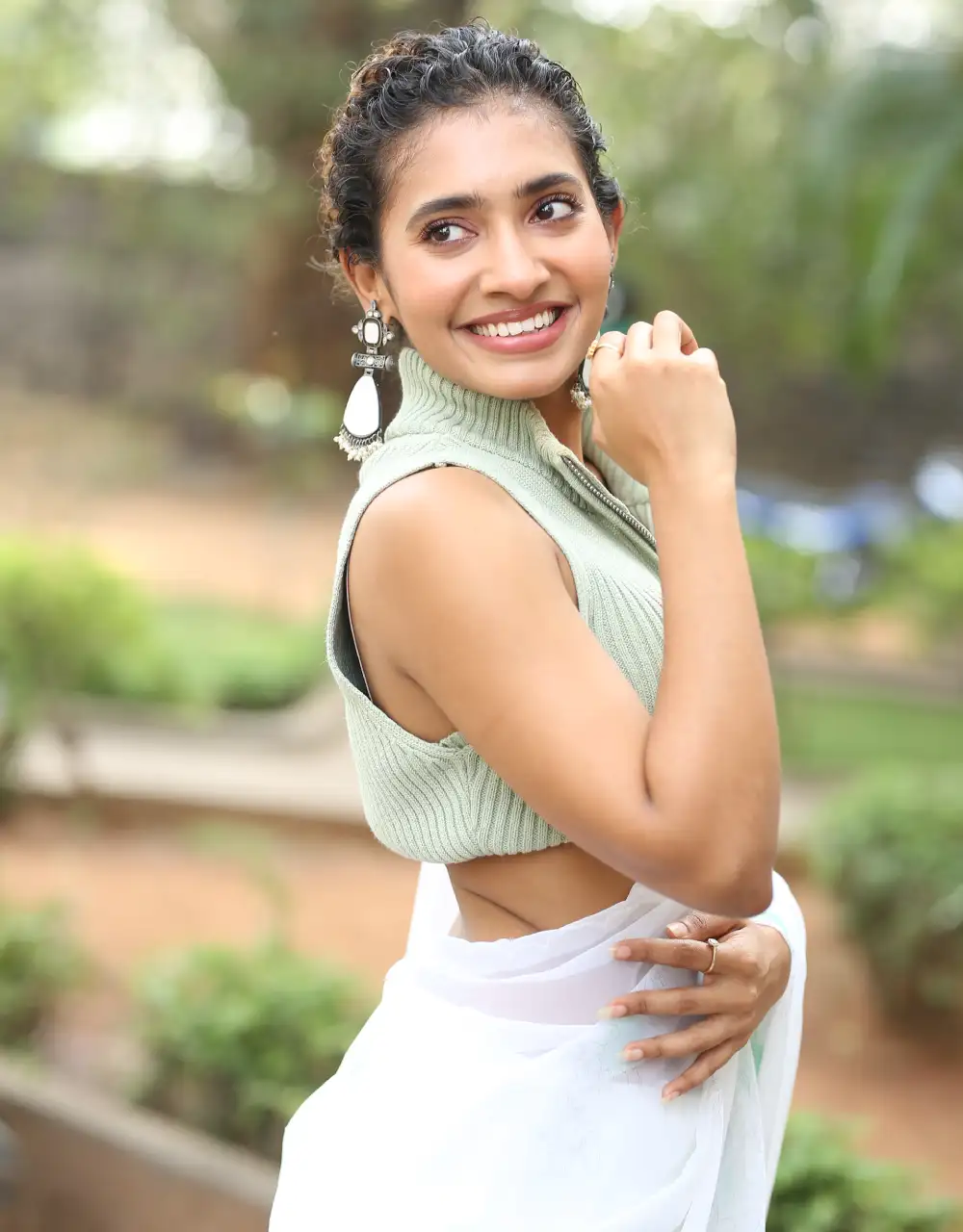 Tollywood Actress Gnaneswari Kandregula saree photos