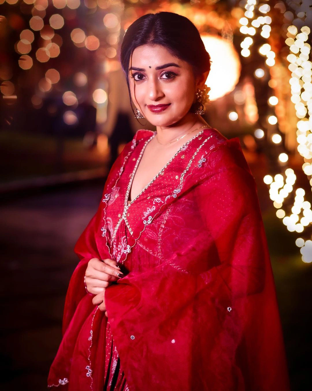 Tollywood Heroine Meera Jasmine Mesmerizing Looks photos