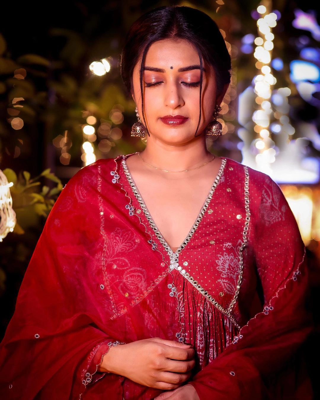 Tollywood Heroine Meera Jasmine Mesmerizing Looks photos