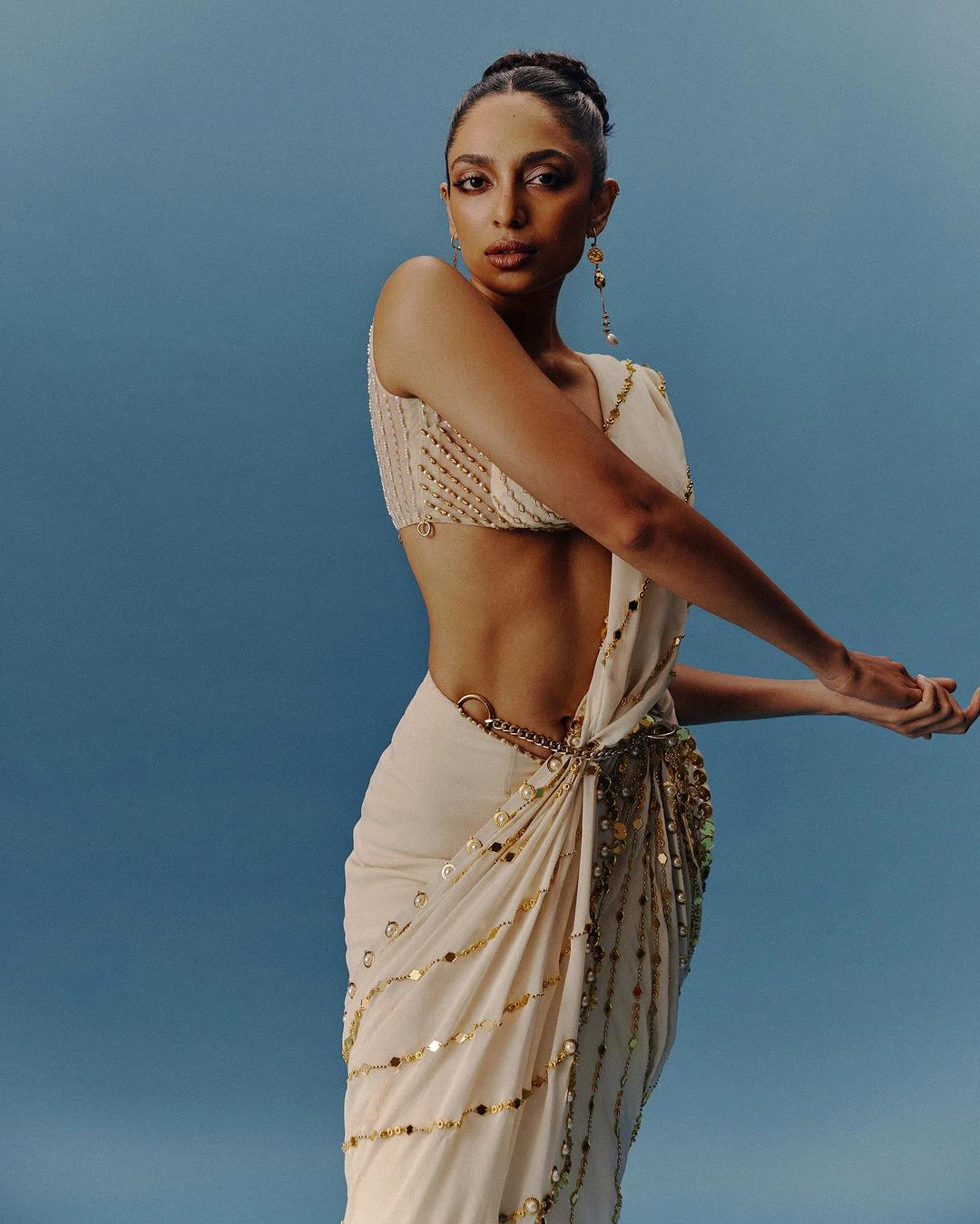 Tollywood Heroine Sobhita Dhulipala latest photoshoot in magazine