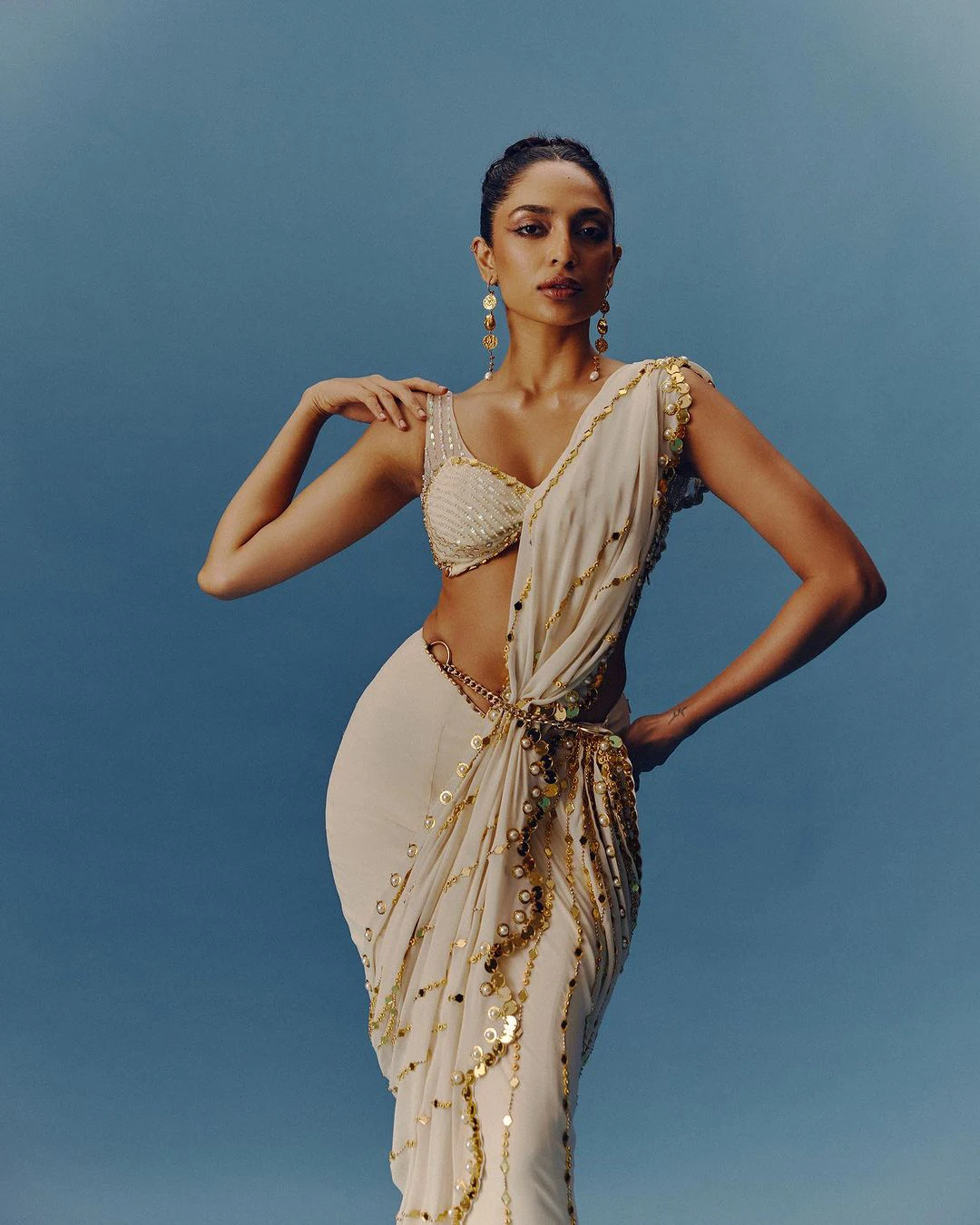 Tollywood Heroine Sobhita Dhulipala latest photoshoot in magazine