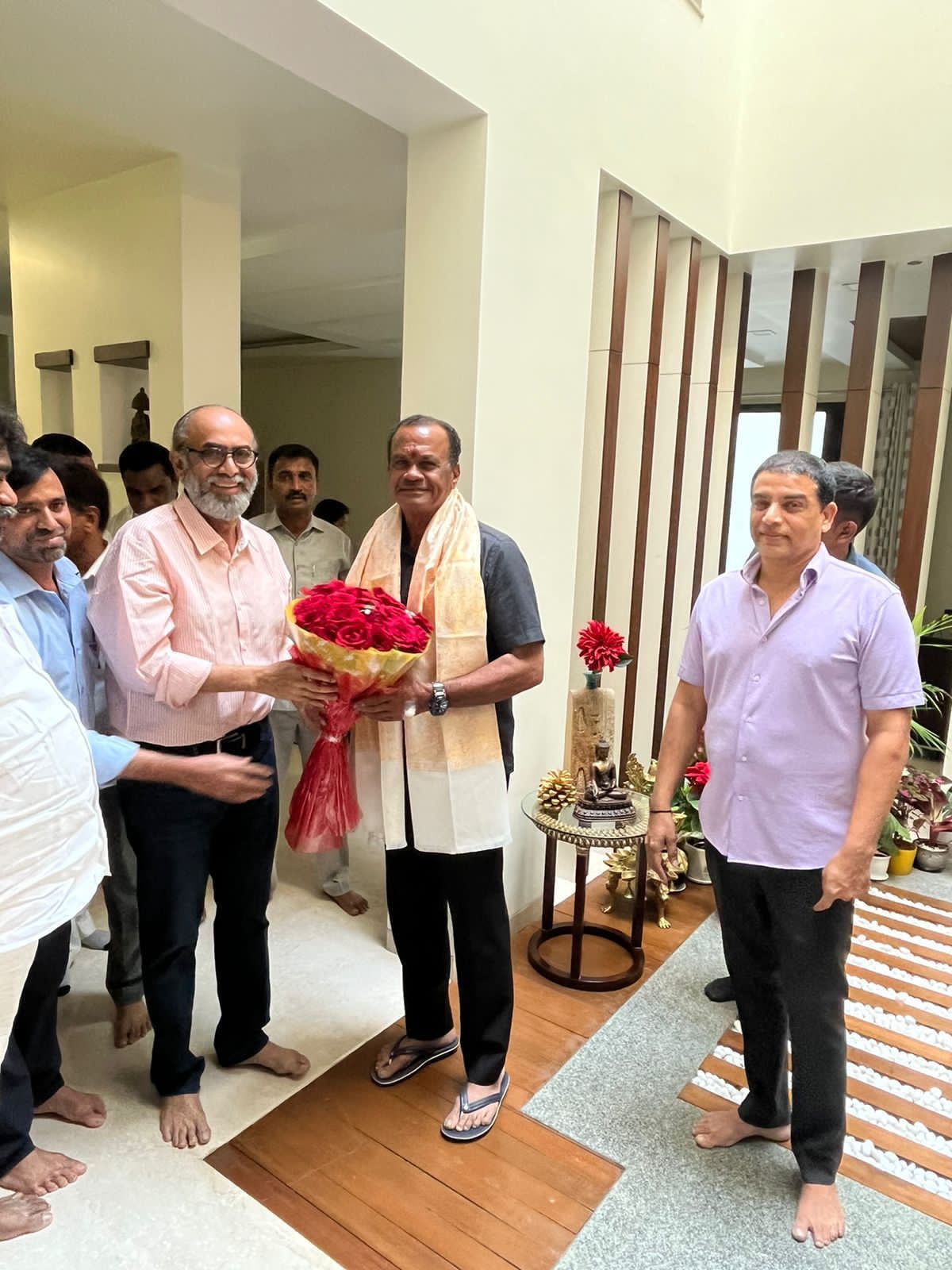 Tollywood Producers met Telangana new Cinematography Minister Komatireddy Venkat Reddy