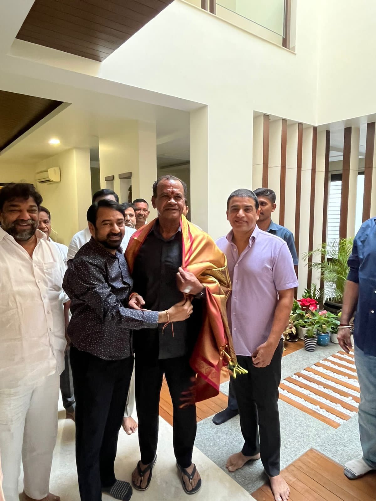 Tollywood Producers met Telangana new Cinematography Minister Komatireddy Venkat Reddy
