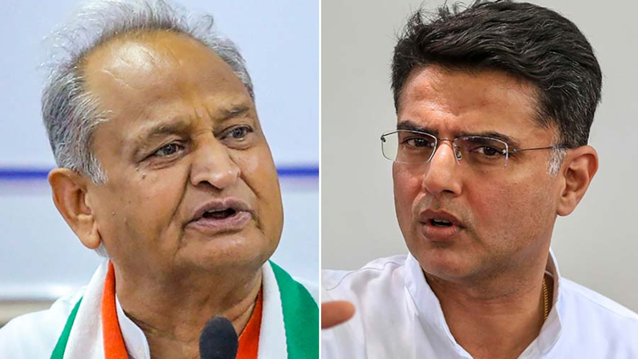 Assembly Elections 2023: విజయం సరే.. ఇంతకు సీఎం ఎవరు? విచిత్ర పరిస్థితిలో కాంగ్రెస్! Assembly Elections 2023: విజయం సరే.. ఇంతకు సీఎం ఎవరు? విచిత్ర పరిస్థితిలో కాంగ్రెస్!