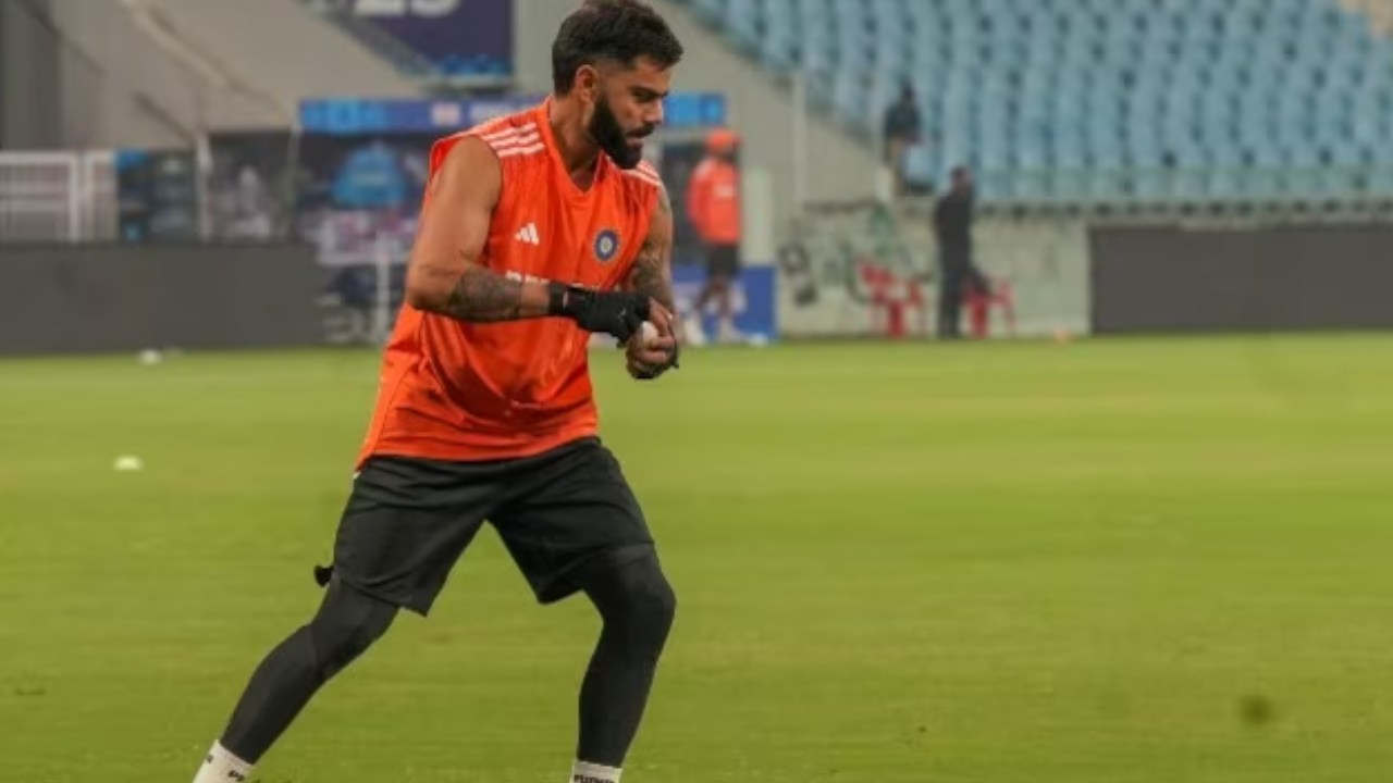 IND vs SA 1st Test : కోహ్లీ వచ్చేశాడు.. ఇండియా వర్సెస్ దక్షిణాఫ్రికా తొలి టెస్టుకు అందుబాటులో విరాట్ IND vs SA 1st Test : కోహ్లీ వచ్చేశాడు.. ఇండియా వర్సెస్ దక్షిణాఫ్రికా తొలి టెస్టుకు అందుబాటులో విరాట్