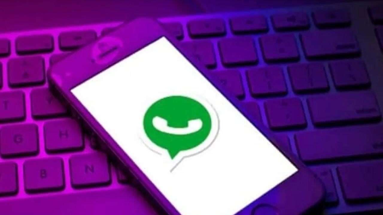 WhatsApp Channels to soon get an Automatic Album feature