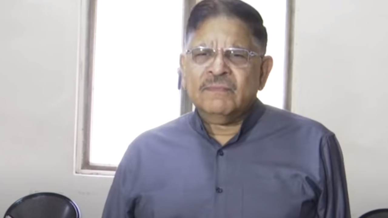 Allu Aravind : సినీ పరిశ్రమ తరపున కాంగ్రెస్ పెద్దలను కలుస్తాం.. తెలంగాణలో కాంగ్రెస్ గెలుపుపై అల్లు అరవింద్ కామెంట్స్.. Allu Aravind : సినీ పరిశ్రమ తరపున కాంగ్రెస్ పెద్దలను కలుస్తాం.. తెలంగాణలో కాంగ్రెస్ గెలుపుపై అల్లు అరవింద్ కామెంట్స్..