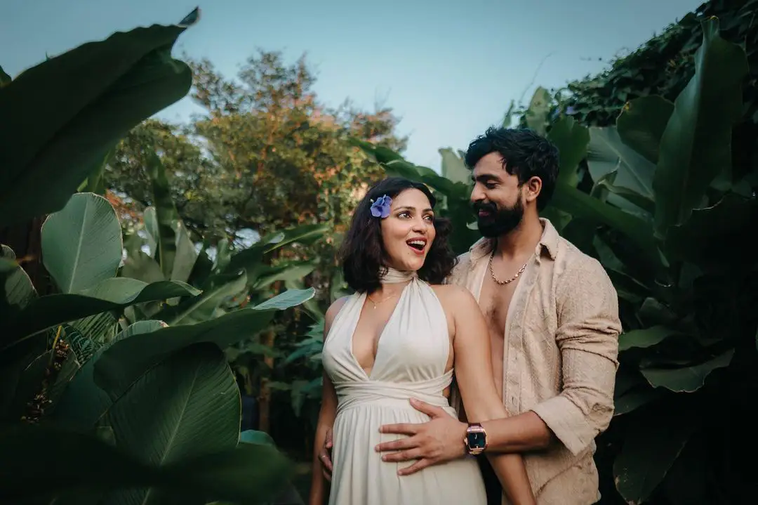 Amala Paul Baby Bump Photo Shoot with Husband