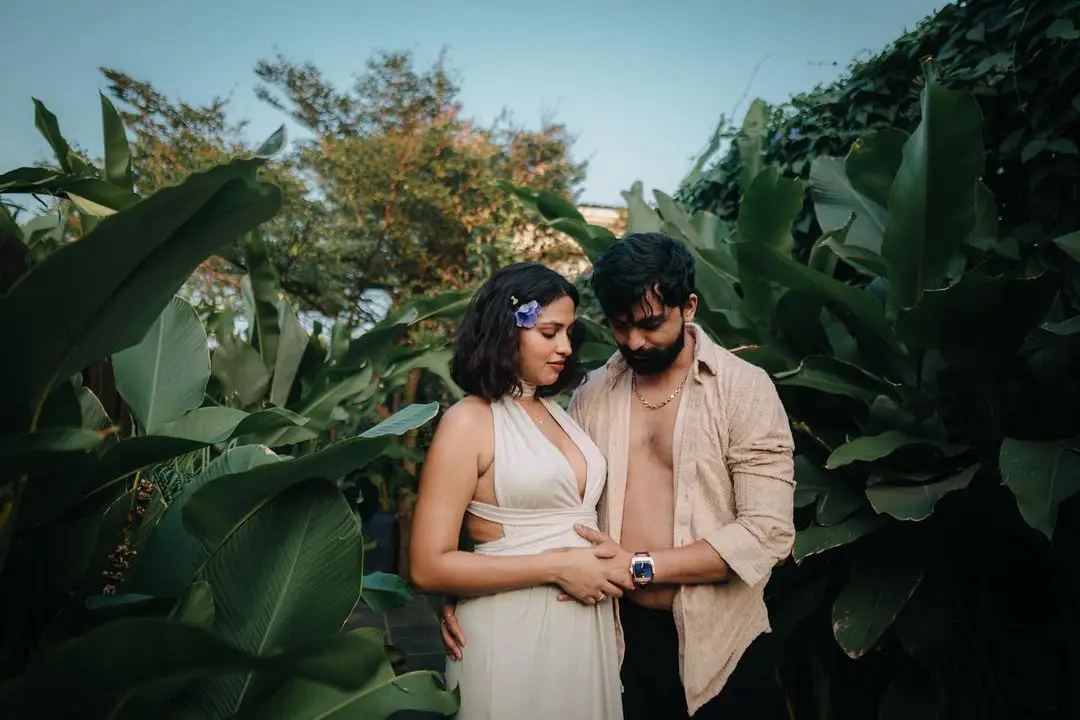Amala Paul Baby Bump Photo Shoot with Husband