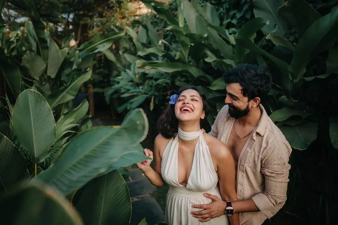 Amala Paul Baby Bump Photo Shoot with Husband