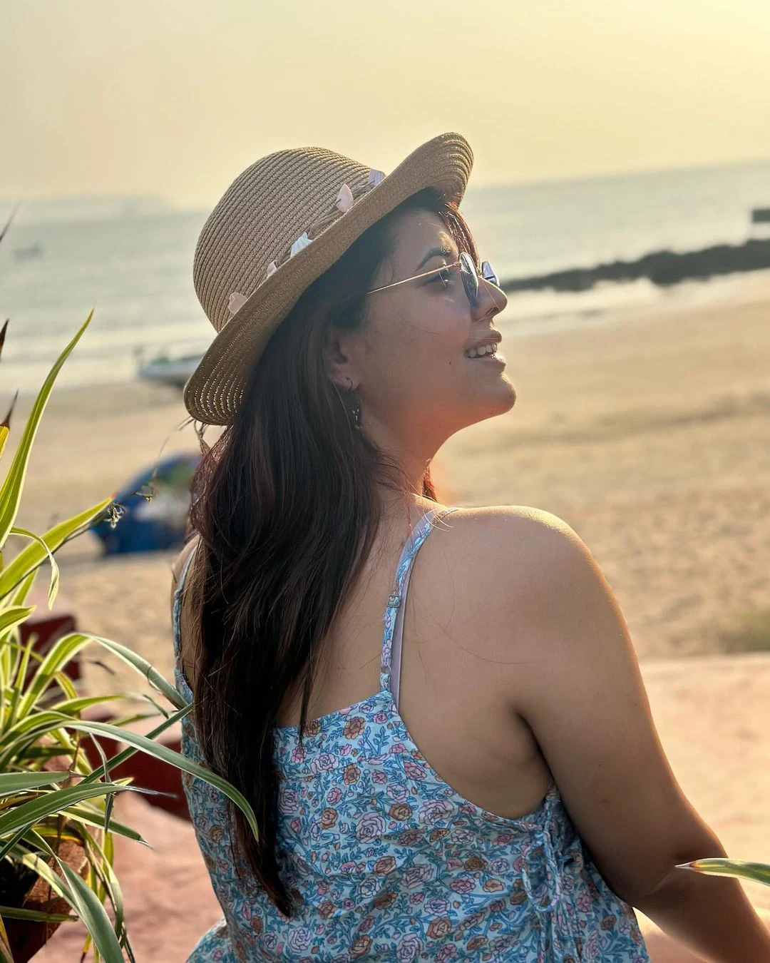 Anasuya Bharadwaj Enjoying Vacation at Beach