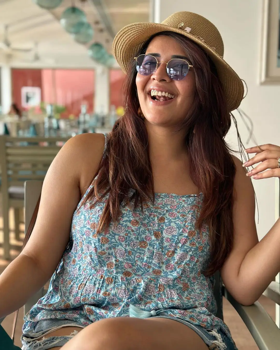 Anasuya Bharadwaj Enjoying Vacation at Beach
