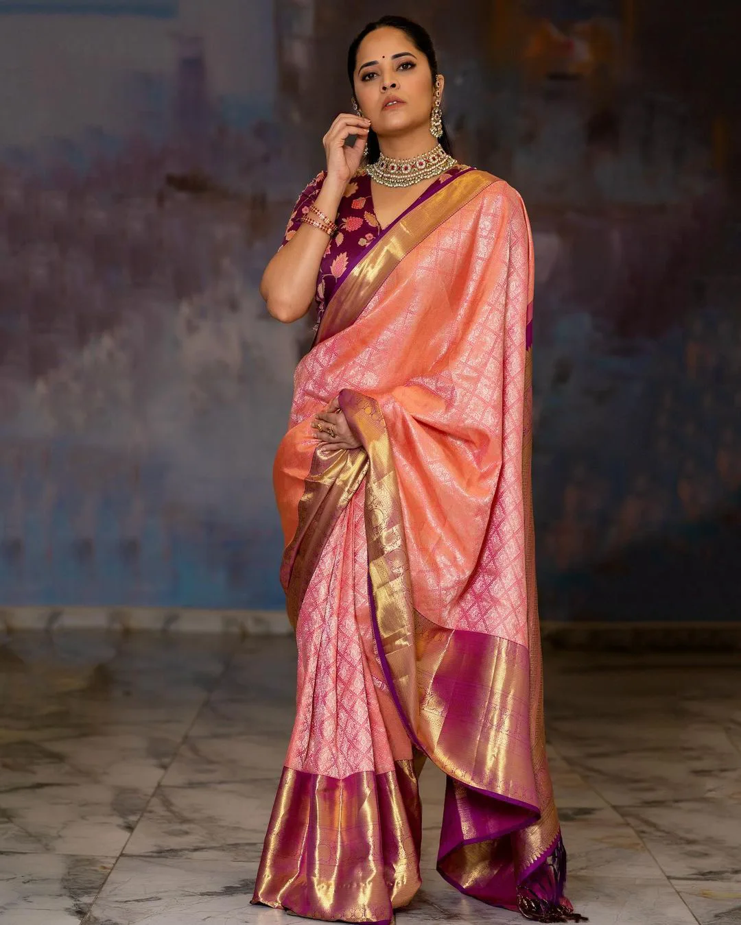 Anasuya Stunning Looks in Silk Saree
