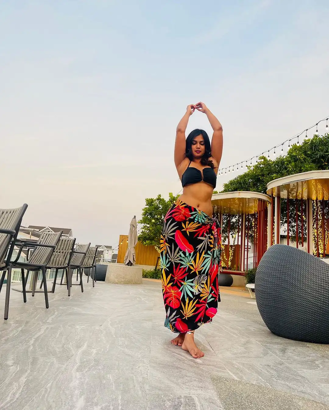 Ariyana Glory Dazzling Photo Shoot in Swim Wear