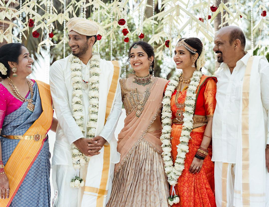 Ashika Ranganath Shares Her Sister anusha marriage Photos