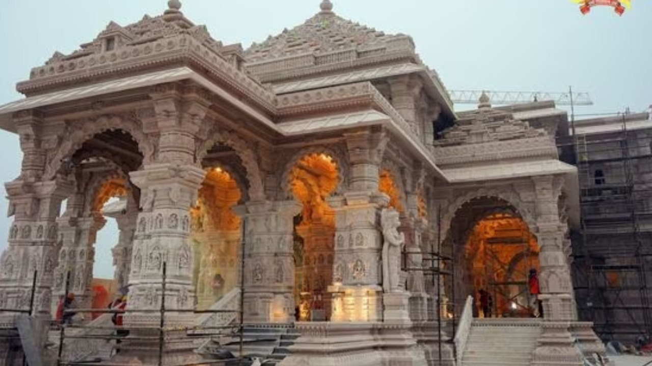 Ayodhya Temple : అయోధ్యలో శ్రీరాముడి విగ్రహ ప్రతిష్ఠాపన క్రతువులు ప్రారంభం.. ఏ రోజు.. ఏ కార్యక్రమం నిర్వహిస్తారంటే? Ayodhya Temple : అయోధ్యలో శ్రీరాముడి విగ్రహ ప్రతిష్ఠాపన క్రతువులు ప్రారంభం.. ఏ రోజు.. ఏ కార్యక్రమం నిర్వహిస్తారంటే?
