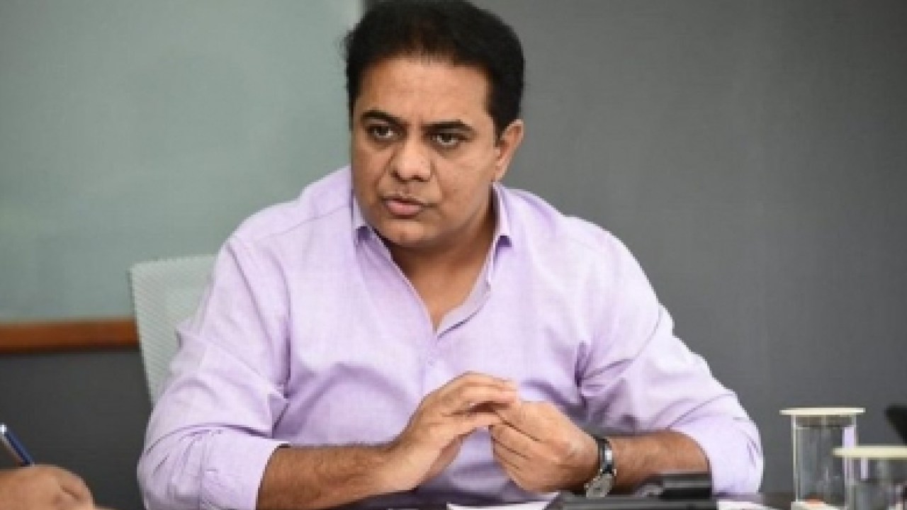 KTR : సిరిసిల్ల వస్త్ర పరిశ్రమ సంక్షోభ వార్తలపై స్పందించిన కేటీఆర్.. కాంగ్రెస్ ప్రభుత్వానికి కీలక సూచన KTR : సిరిసిల్ల వస్త్ర పరిశ్రమ సంక్షోభ వార్తలపై స్పందించిన కేటీఆర్.. కాంగ్రెస్ ప్రభుత్వానికి కీలక సూచన