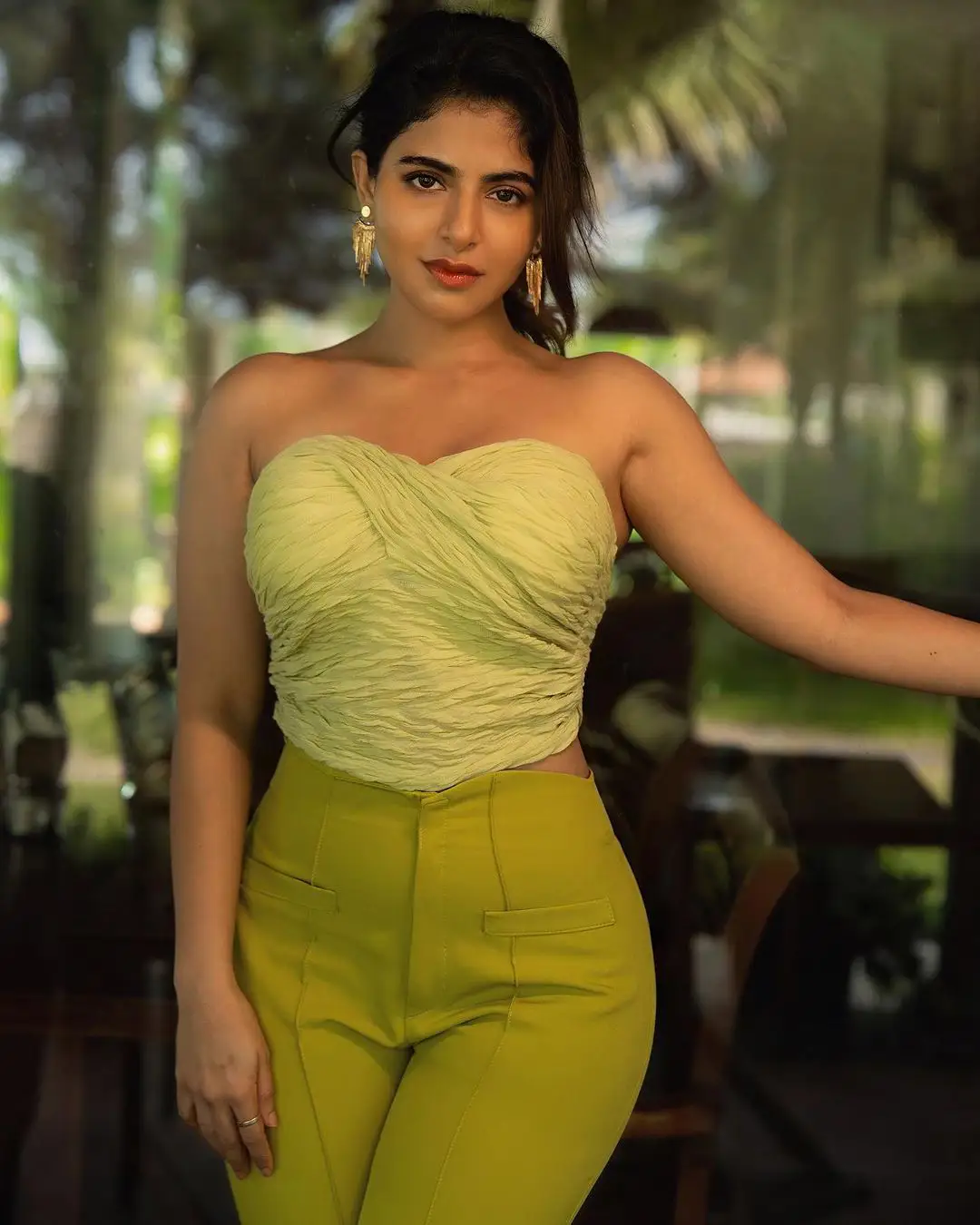 Iswarya Menon Sizzling Photo Shoot with New Model Dress