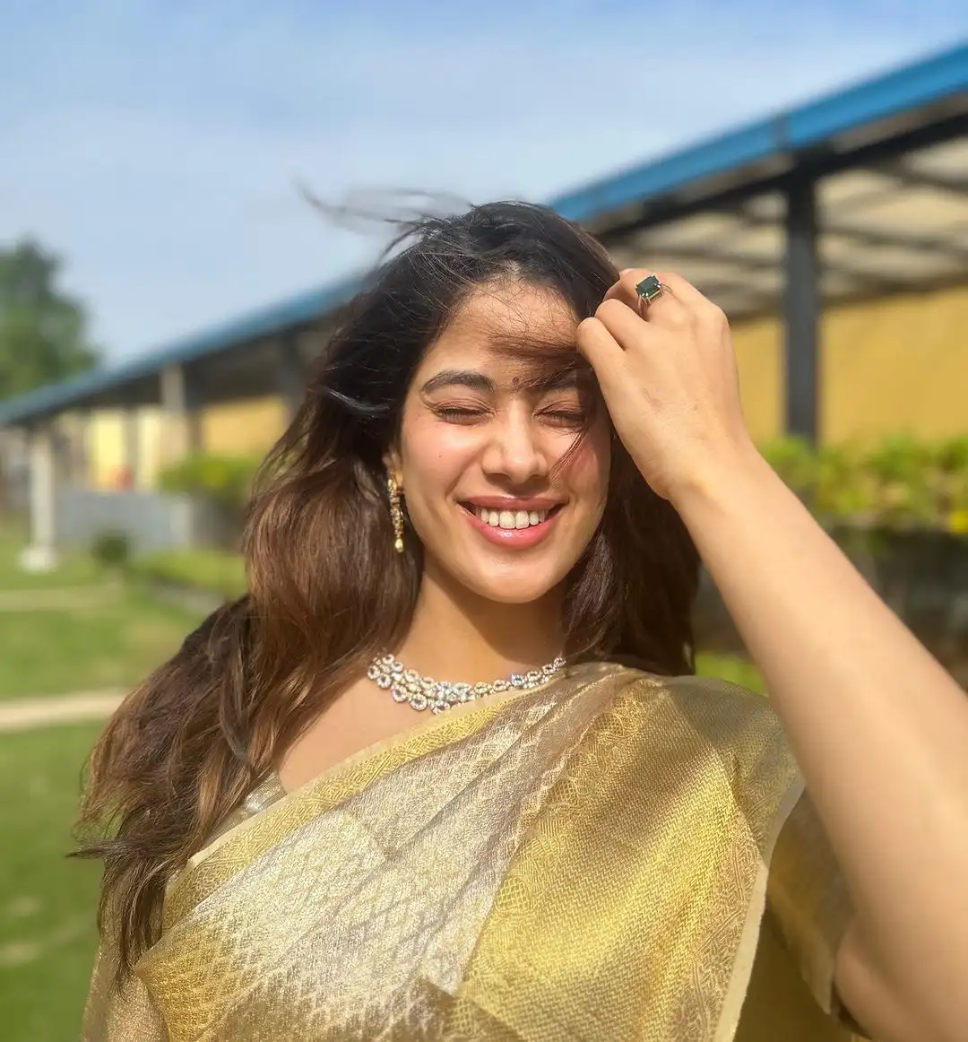 Janhvi Kapoor Traditional Looks in Silk Saree
