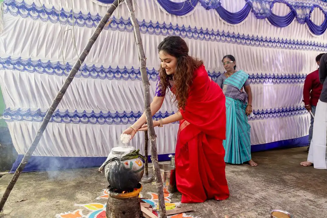 Keerthy Suresh Sankranthi Celebrations with Family and Friends
