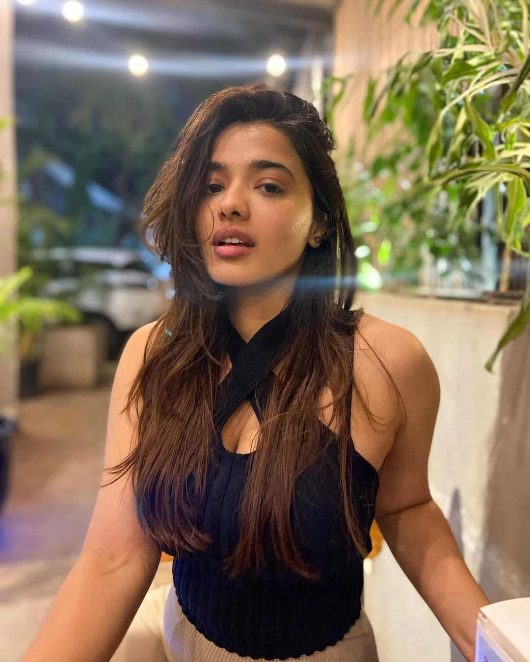 Ketika Sharma Simply Looks in Cafe