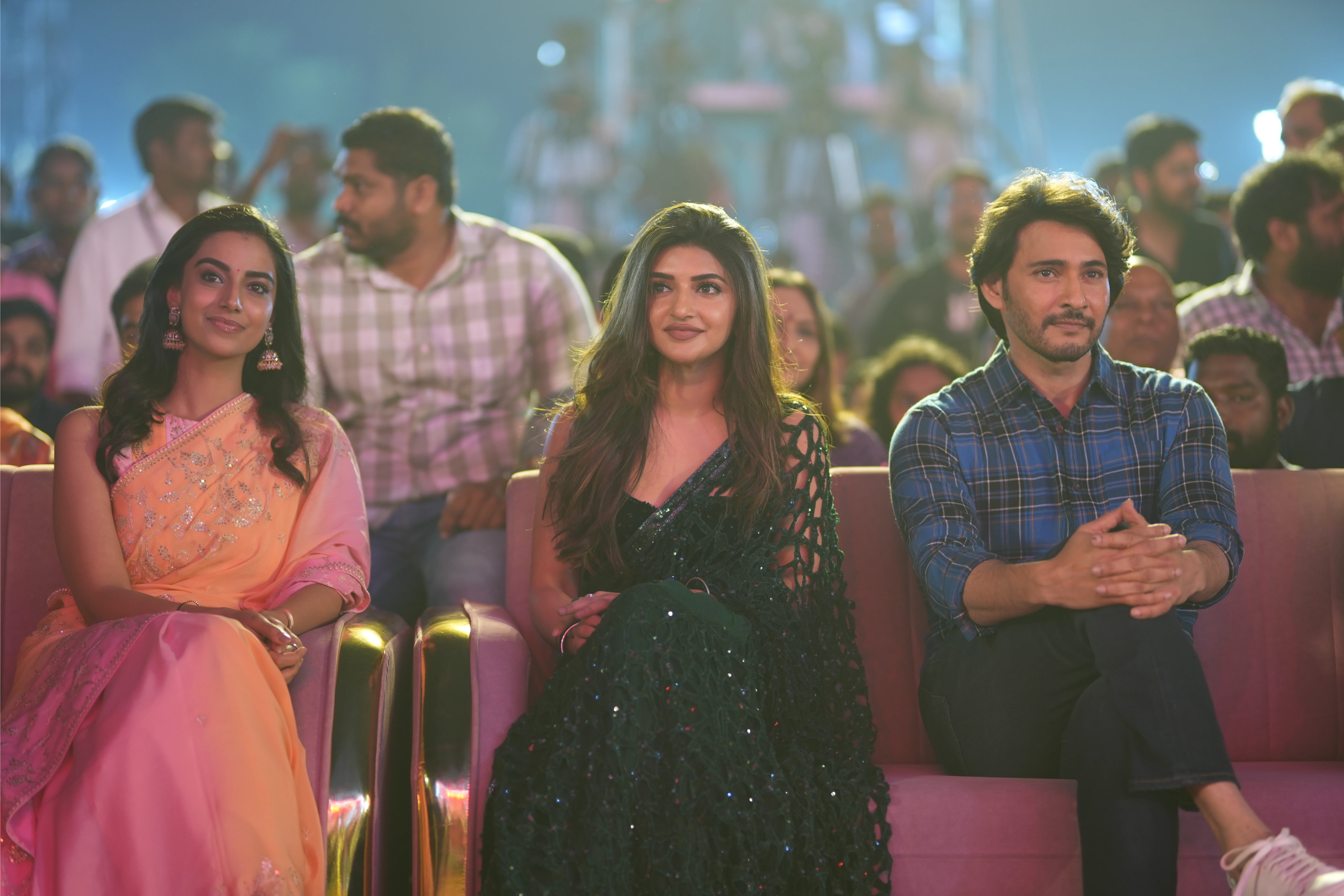 Mahesh Babu Sreeleela Meenakshi Chaudhary Photos at Guntur Kaaram pre release event