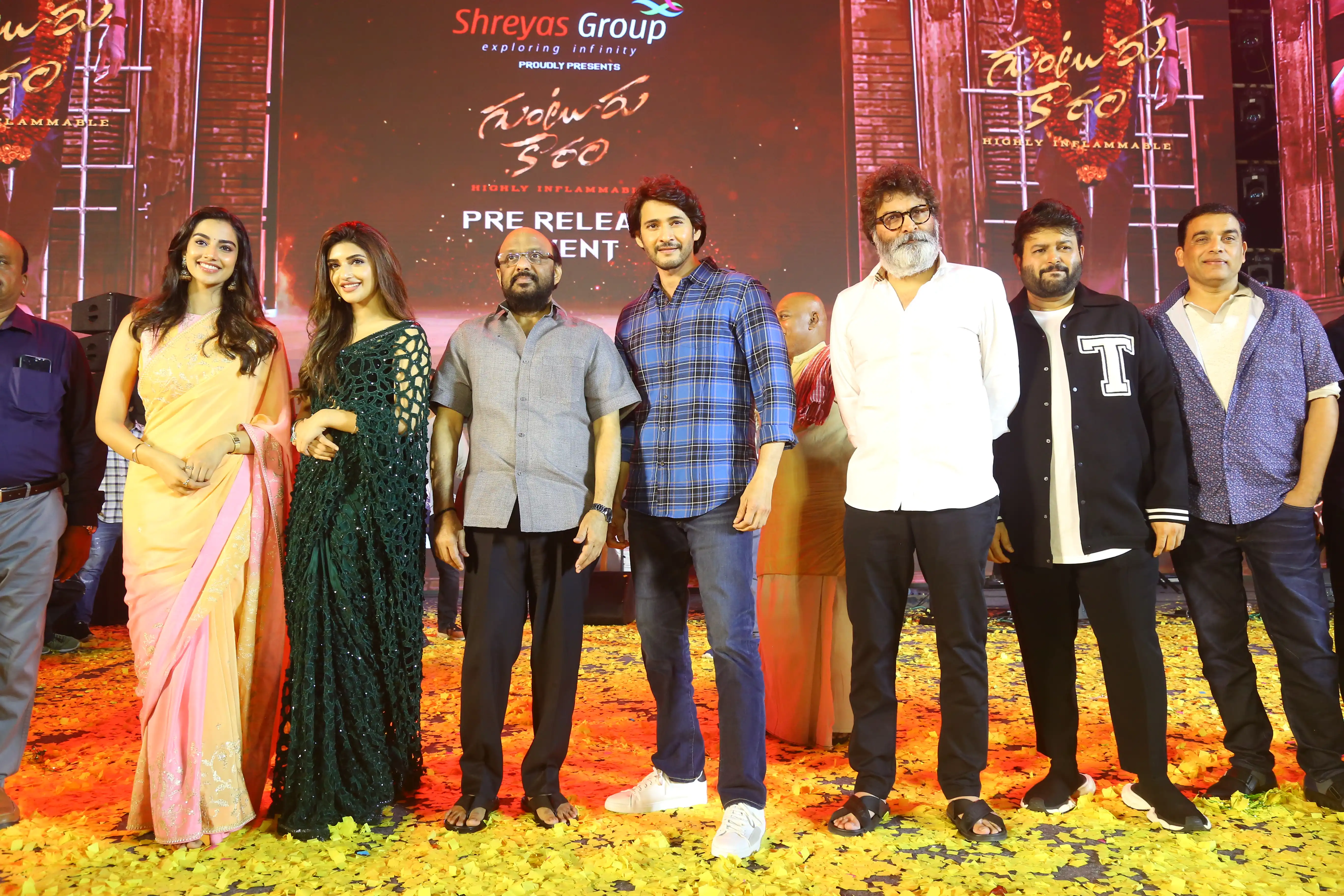 Mahesh Babu Sreeleela Meenakshi Chaudhary Photos at Guntur Kaaram pre release event