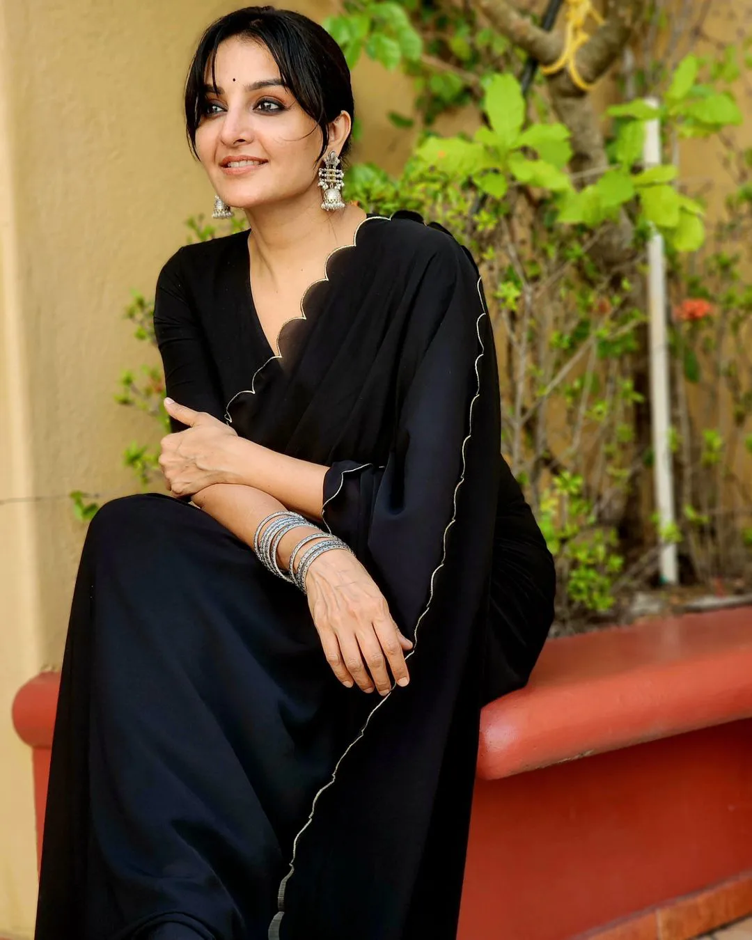 Malayala Actress Manju Warrier latest saree photos