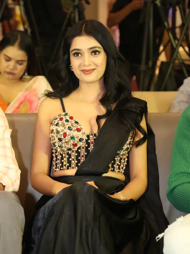 Neha Solanki Stunning Looks in Black Saree at Game On Pre Release Event