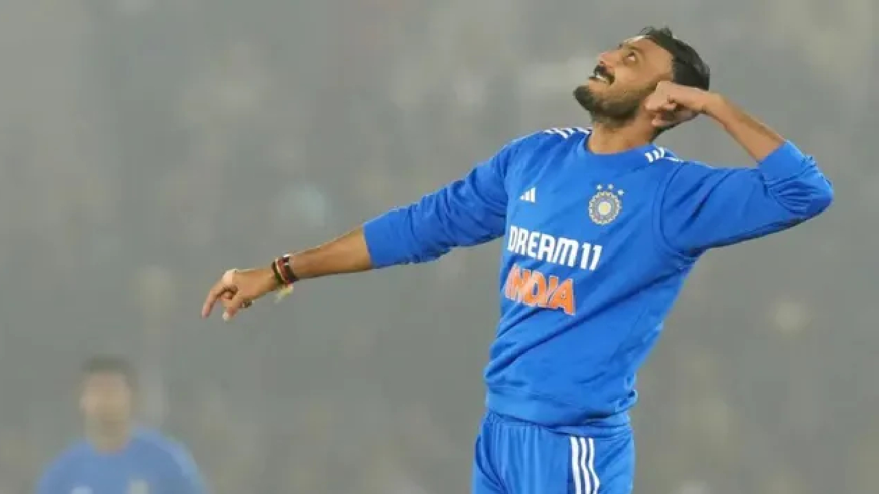 IND vs AFG 2nd T20 : ప్రత్యేక మైలురాయిని చేరుకున్న అక్షర్ పటేల్ IND vs AFG 2nd T20 : ప్రత్యేక మైలురాయిని చేరుకున్న అక్షర్ పటేల్