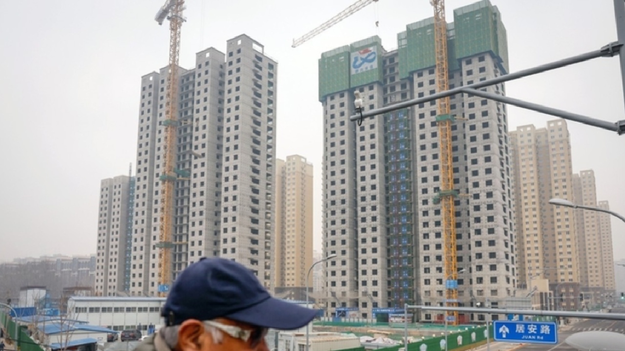 Real Estate : ఈ ఆఫర్ విని పెళ్లికాని ప్రసాదులు క్యూ కడతారో ఏంటో ? Real Estate : ఈ ఆఫర్ విని పెళ్లికాని ప్రసాదులు క్యూ కడతారో ఏంటో ?