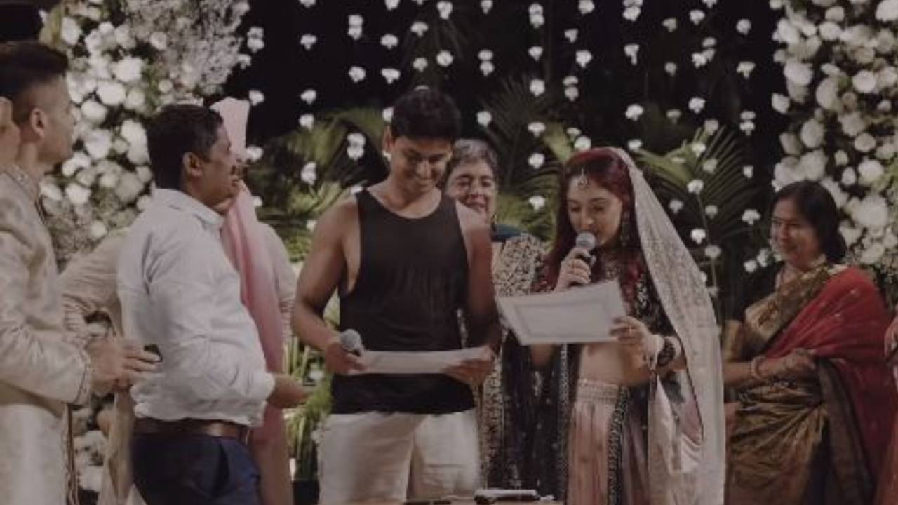 Nupur Shikhare : పెళ్లిలో పరుగు తీయడం వెనుక.. నూపుర్ శిఖరే ఎమోషనల్ రీజన్ తెలుసా? Nupur Shikhare : పెళ్లిలో పరుగు తీయడం వెనుక.. నూపుర్ శిఖరే ఎమోషనల్ రీజన్ తెలుసా?