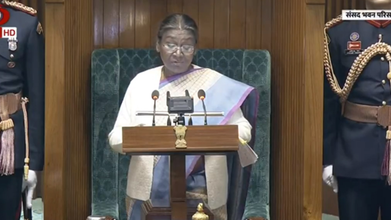 కొత్త పార్లమెంటులో తొలిసారిగా రాష్ట్రపతి ప్రసంగం కొత్త పార్లమెంటులో తొలిసారిగా రాష్ట్రపతి ప్రసంగం