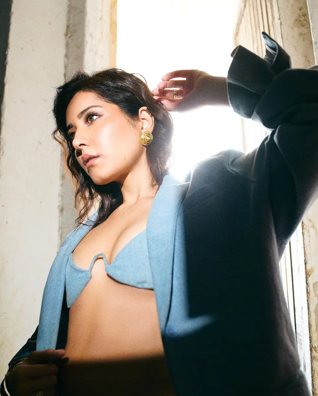 Raashii Khanna Sizzling Photo Shoot in Suit Dress