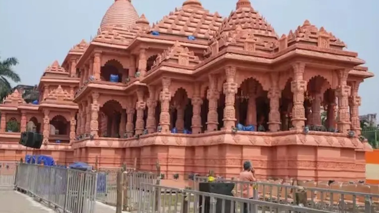 Ram Mandir : రామమందిర నిర్మాణ పనులు పునఃప్రారంభం ఎప్పుడో తెలుసా? ఆలయ ట్రస్ట్ ఏం చెప్పిందంటే Ram Mandir : రామమందిర నిర్మాణ పనులు పునఃప్రారంభం ఎప్పుడో తెలుసా? ఆలయ ట్రస్ట్ ఏం చెప్పిందంటే